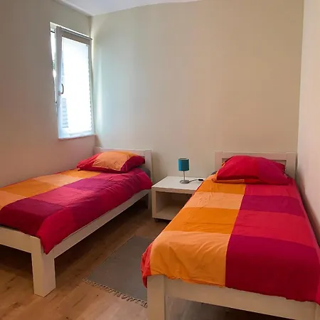 Aparthotel Senfbude - Wunderschoene Fuer 4 Personen Mit Terrasse & Stellplatz Leipzig